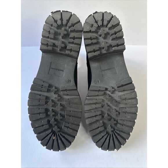 Russell & Bromley Suede Boots Size 9 (EU 40) - Picture 7 of 9